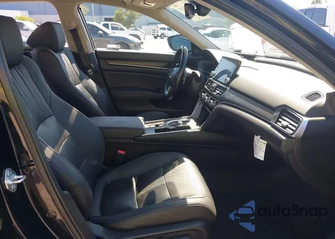 2021 Honda Accord Touring Hybrid from USA, damaged, VIN 1HGCV3F9XMA003320